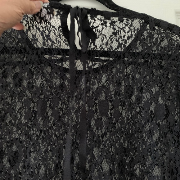 Lacey top by 14th and Union with ribbon at the back. - Picture 2 of 5